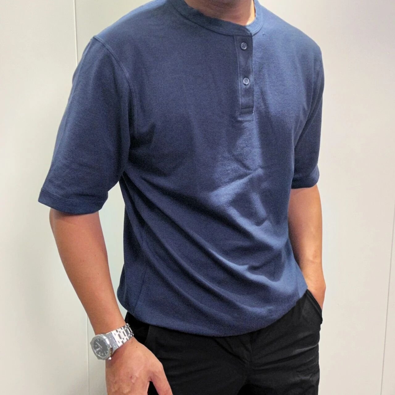 Mens Solid Color Waffle Knit Henley T Shirt 2 Buttons Placket Short Sleeve Breathable Casual Daily Workout Office Basic Tee Shirts - الصورة 5