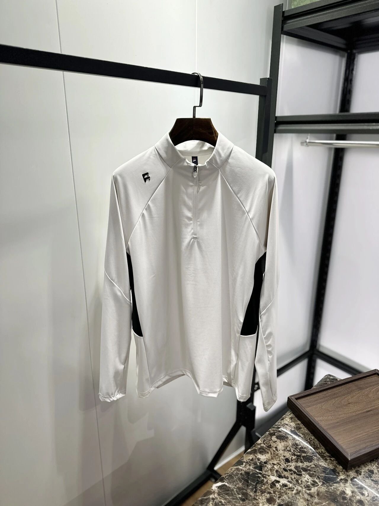 Men's Half Zip Stand Collar Long Sleeve T-Shirt Quick Dry Breathable Color Block Athletic Top With Side Pockets UPF Sun Protection Outdoor Running Hiking Cycling Gym Performance Pullover - الصورة 5