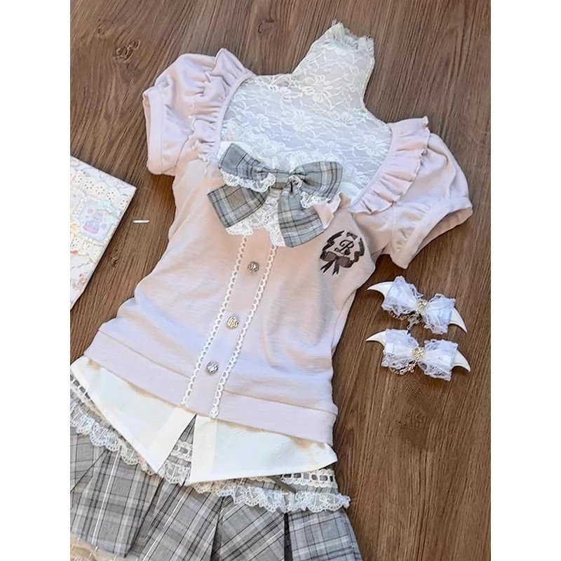 College-style Bow-tie Top With Ruffled Gray Skirt Set - الصورة 4
