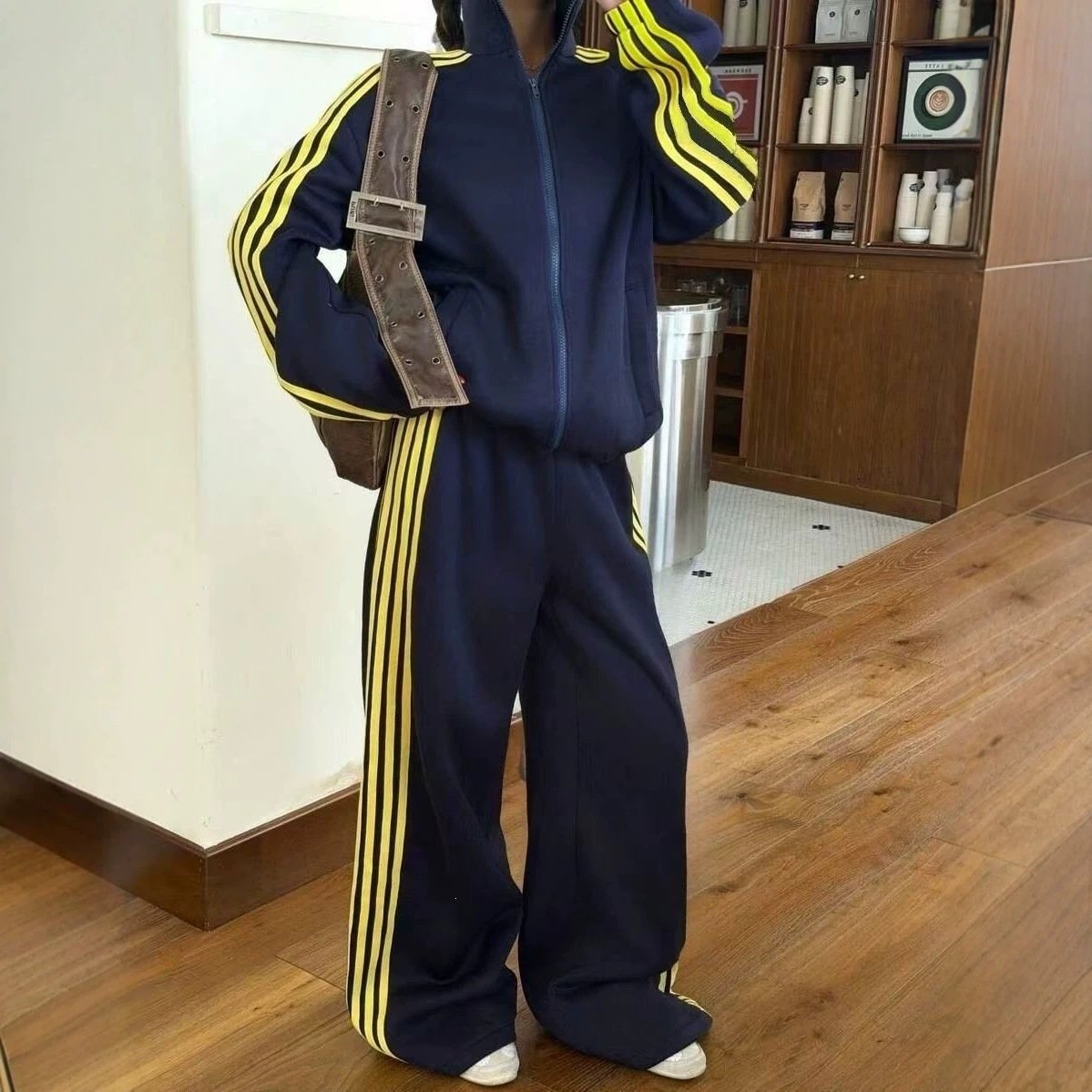 Color-block Striped Jacket And Pants Womens Sportswear Set - الصورة 2