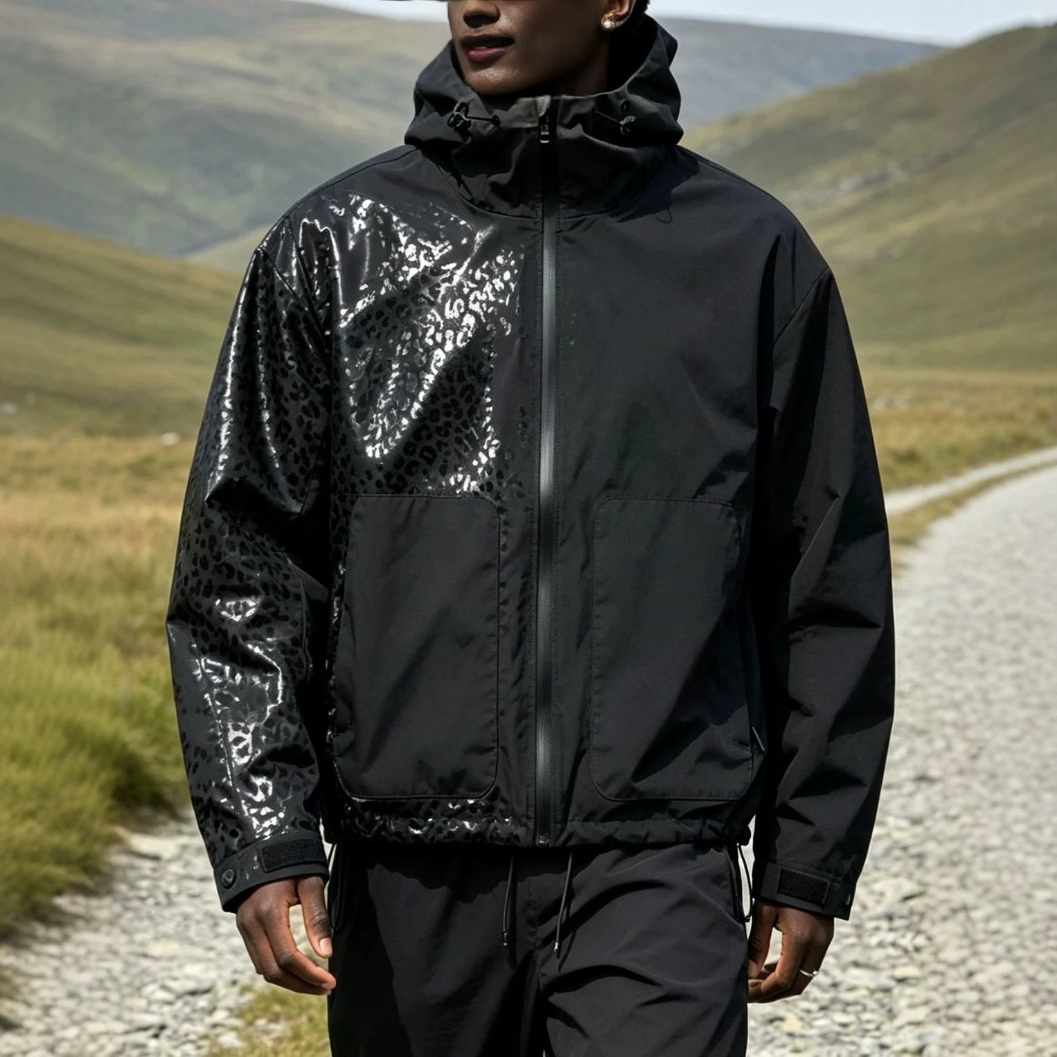Men's Jacket Changes Color When Exposed To Water, Outdoor Sports Leopard Print - الصورة 10