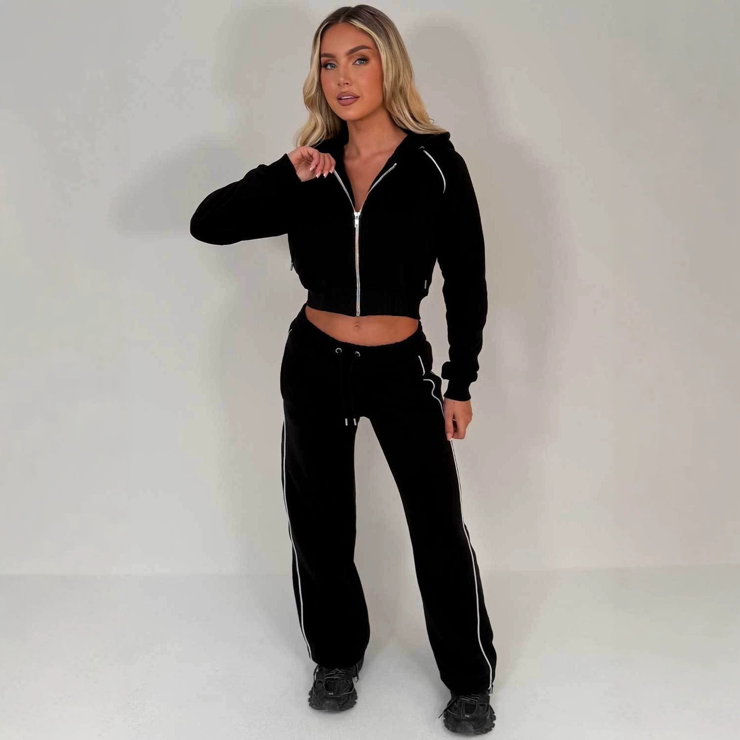 New Autumn Womens Set Hooded Zip-up Jacket And Striped Elastic-waist Pants - الصورة 5