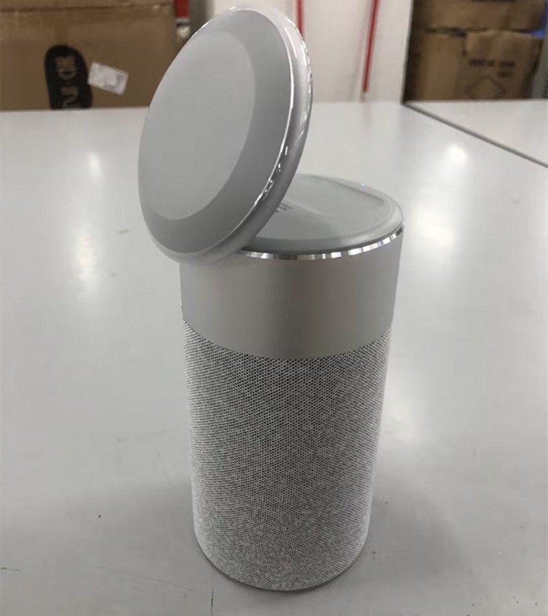 3 In 1 Multi-Function IPhone And AirPods Wireless Charger Portable Bluetooth Speaker With Touch Lamp For Home And Office - الصورة 5