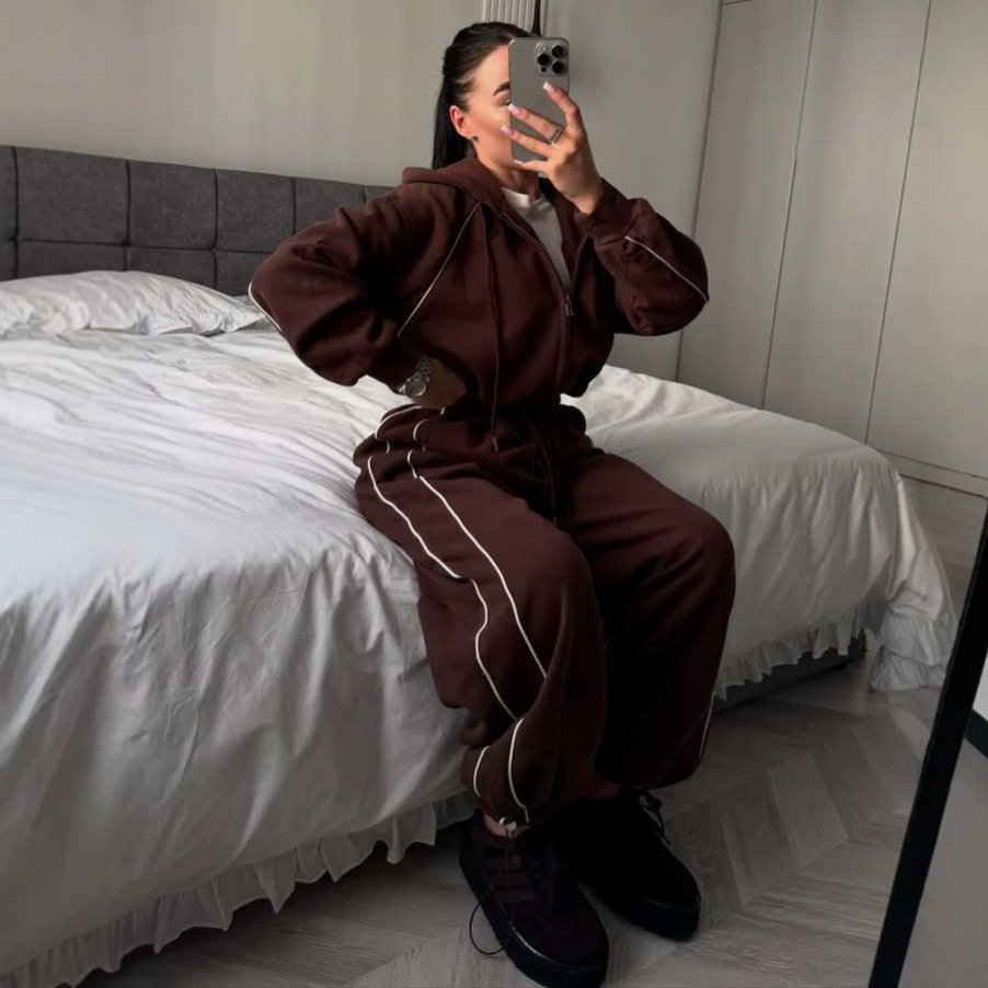 Stylish American-style Sporty Casual Two-piece Sweatshirt Set - الصورة 4