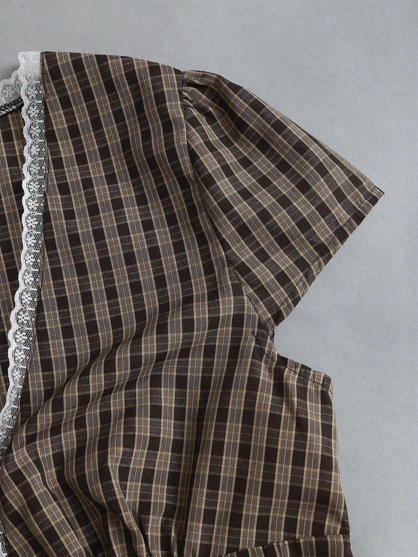V-neck Puff-sleeve Blouse A Stunning Summer Shirt For Women - الصورة 2