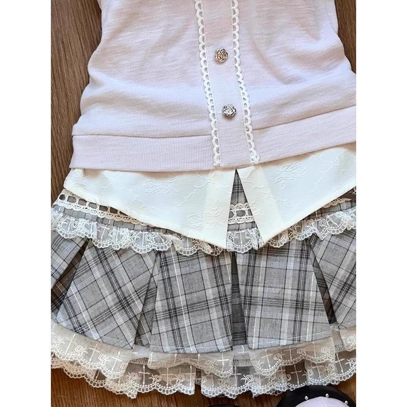 College-style Bow-tie Top With Ruffled Gray Skirt Set - الصورة 6